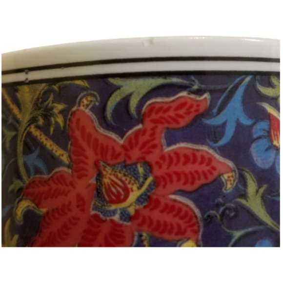 WREN Giftware Fine Bone China Tiger Lily Mug | Floral China Tea Cup *Small Chip* - Picture 3 of 6